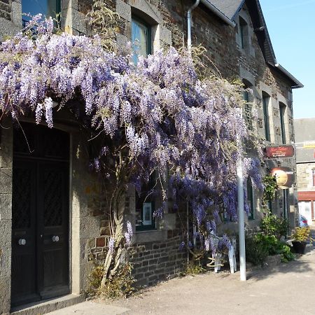 Saint-Sauveur-la-Pommeraye Le Relais Bed & Breakfast エクステリア 写真